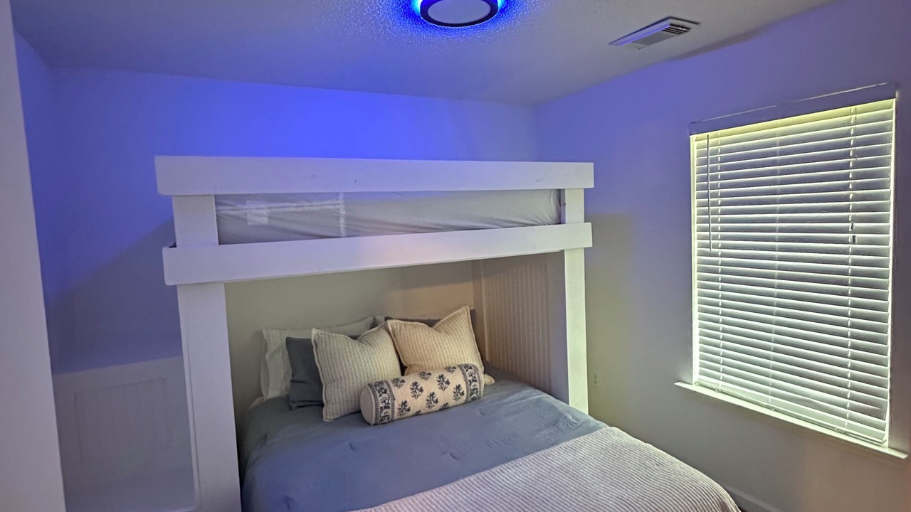 Photo of Bedroom in Tuscaloosa