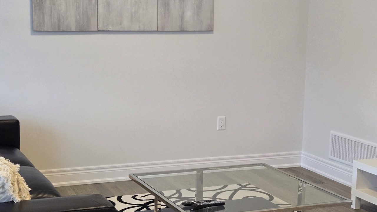 Photo of Livingroom in West Oak Trails
