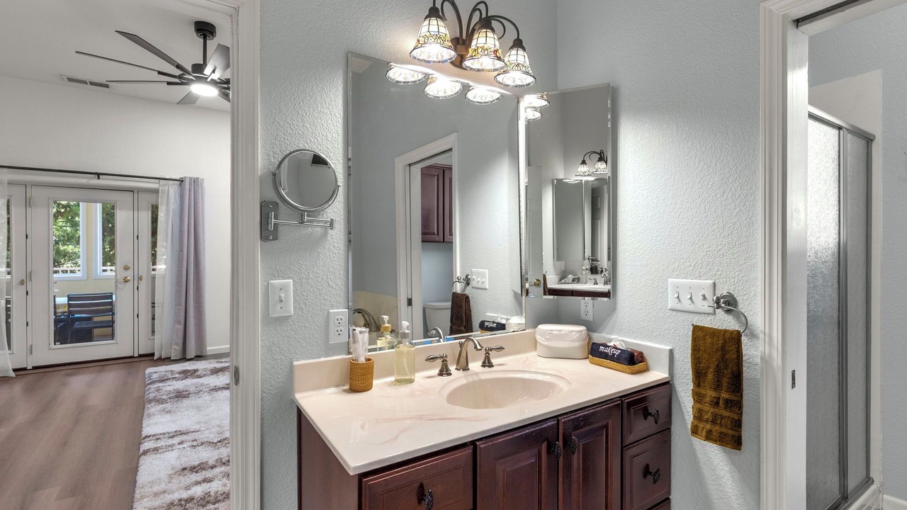 Photo of Bathroom in Groveland