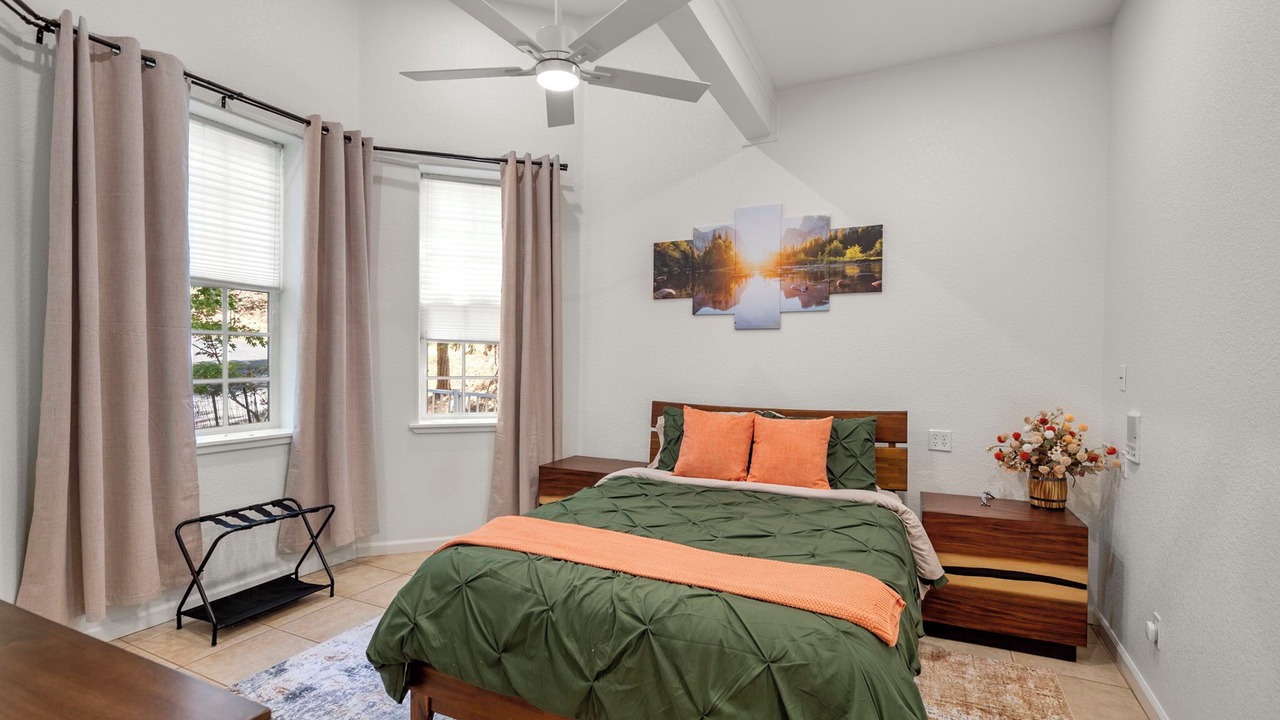 Photo of Bedroom in Groveland