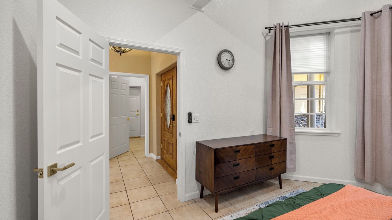 Photo of Bedroom in Groveland