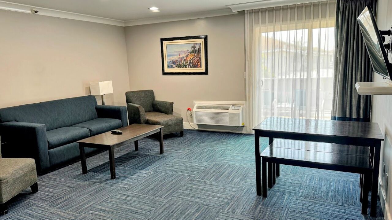Photo of Livingroom in Old Towne