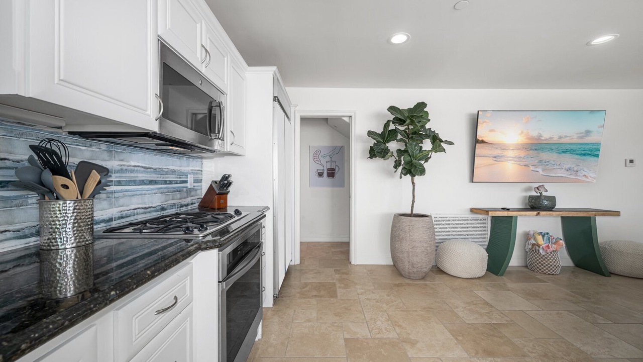 Photo of Kitchen in Peninsula