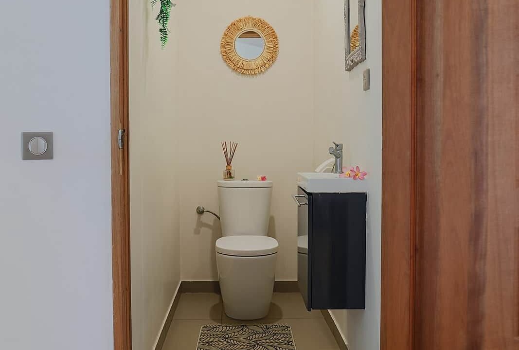 Photo of Bathroom in Faaa