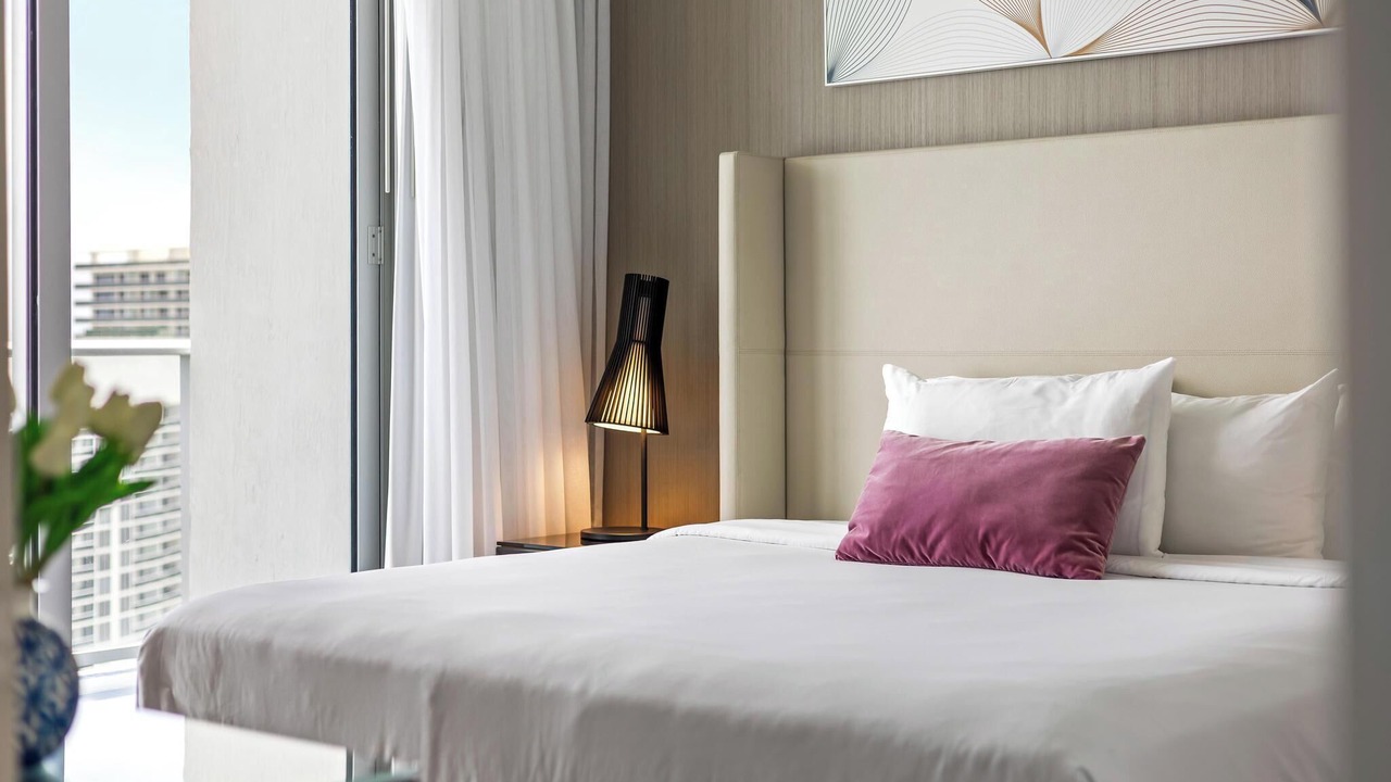 Photo of Bedroom in Hollywood South Central Beach