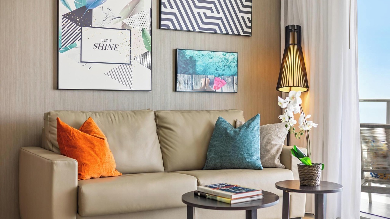 Photo of Livingroom in Hollywood South Central Beach