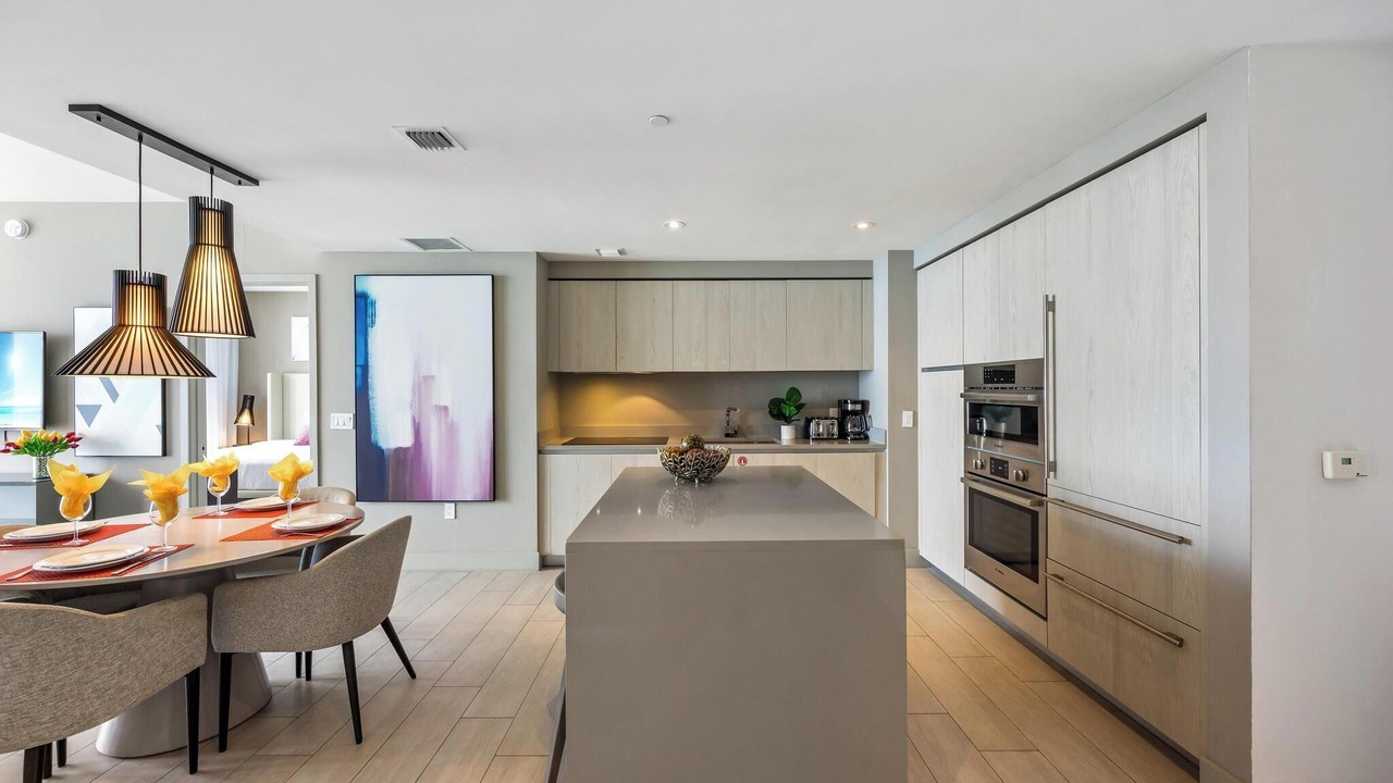 Photo of Kitchen in Hollywood South Central Beach