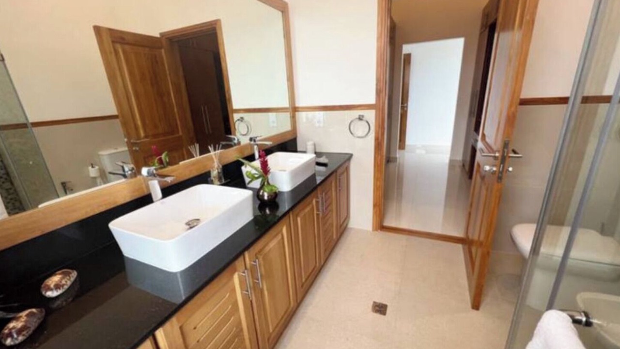 Photo of Bathroom in Zig Zag Ward