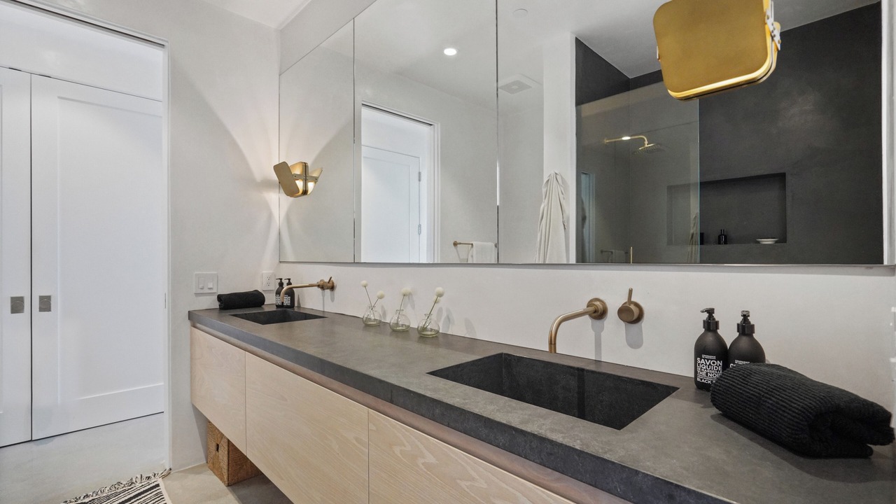 Photo of Bathroom in Western Malibu