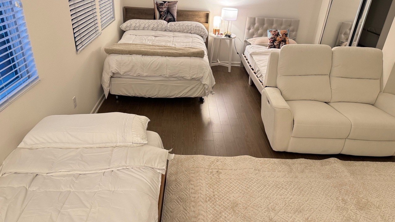Photo of Bedroom in Airport Area