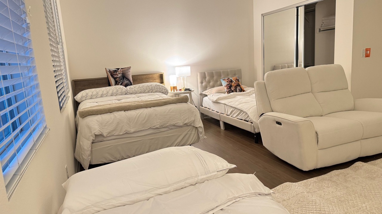 Photo of Bedroom in Airport Area