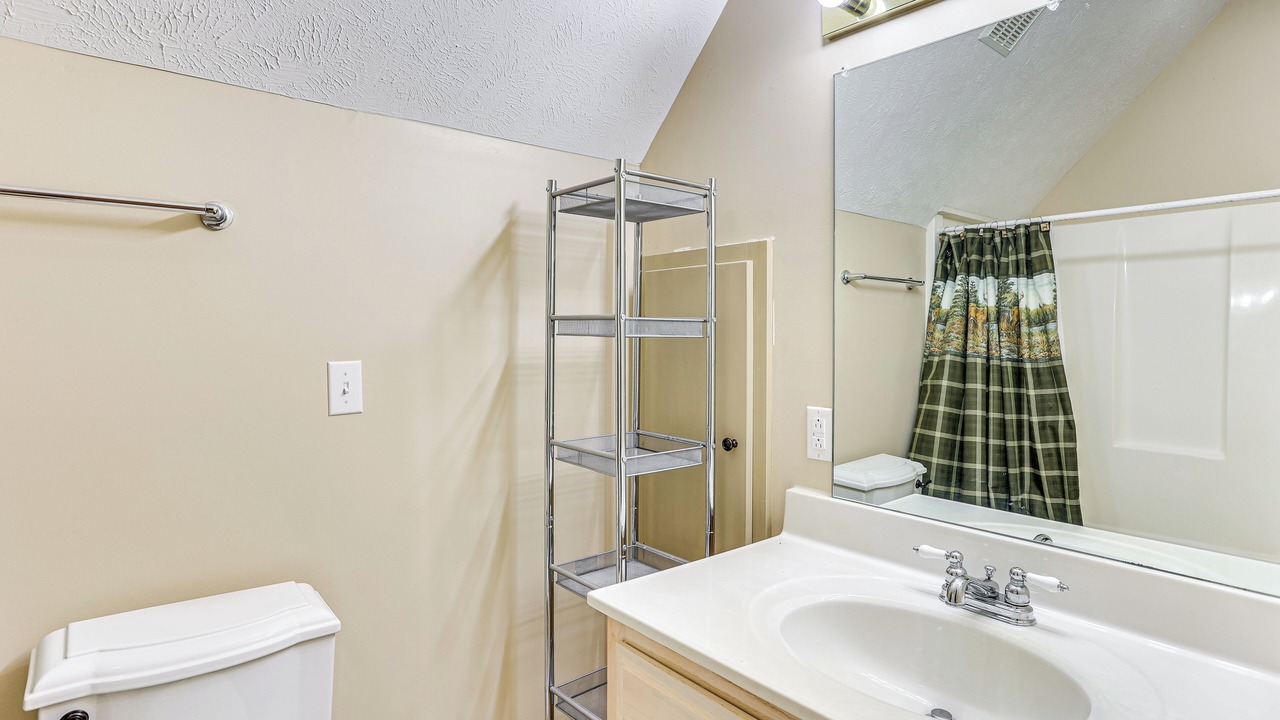Photo of Bathroom in Iuka