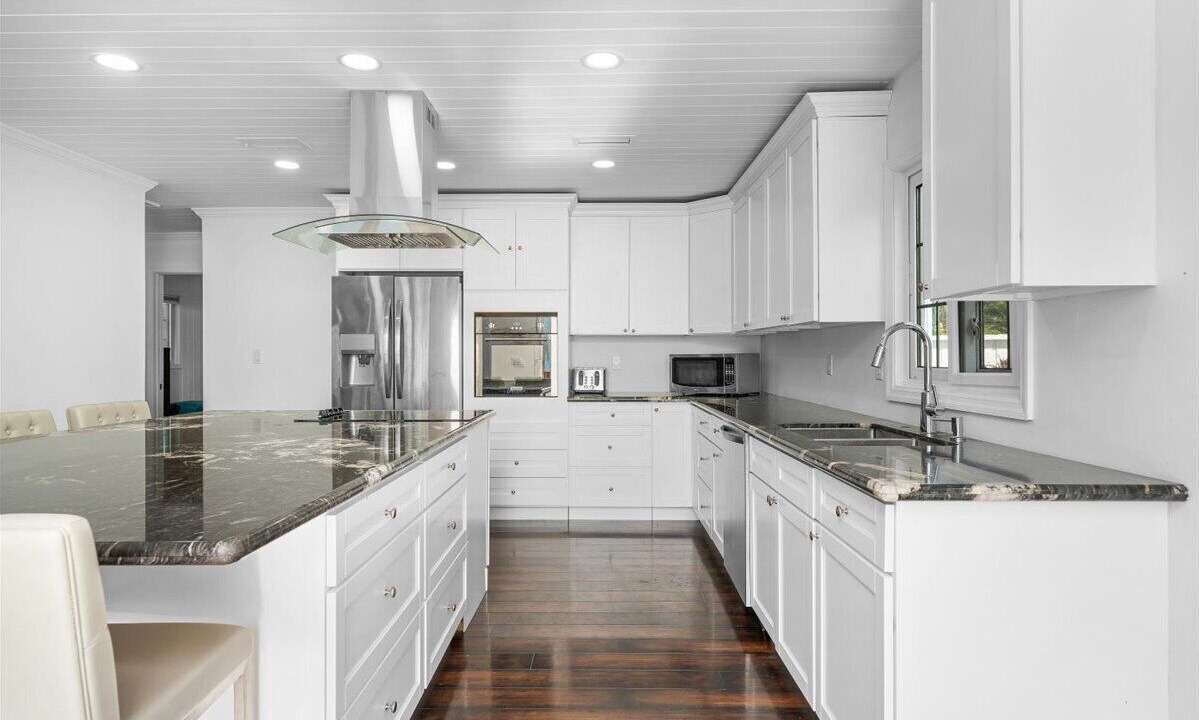 Photo of Kitchen in Bahama Palm Shores