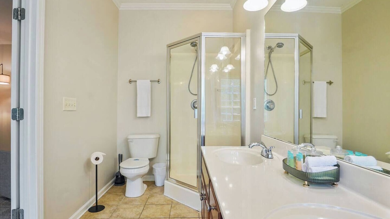 Photo of Bathroom in Alabaster