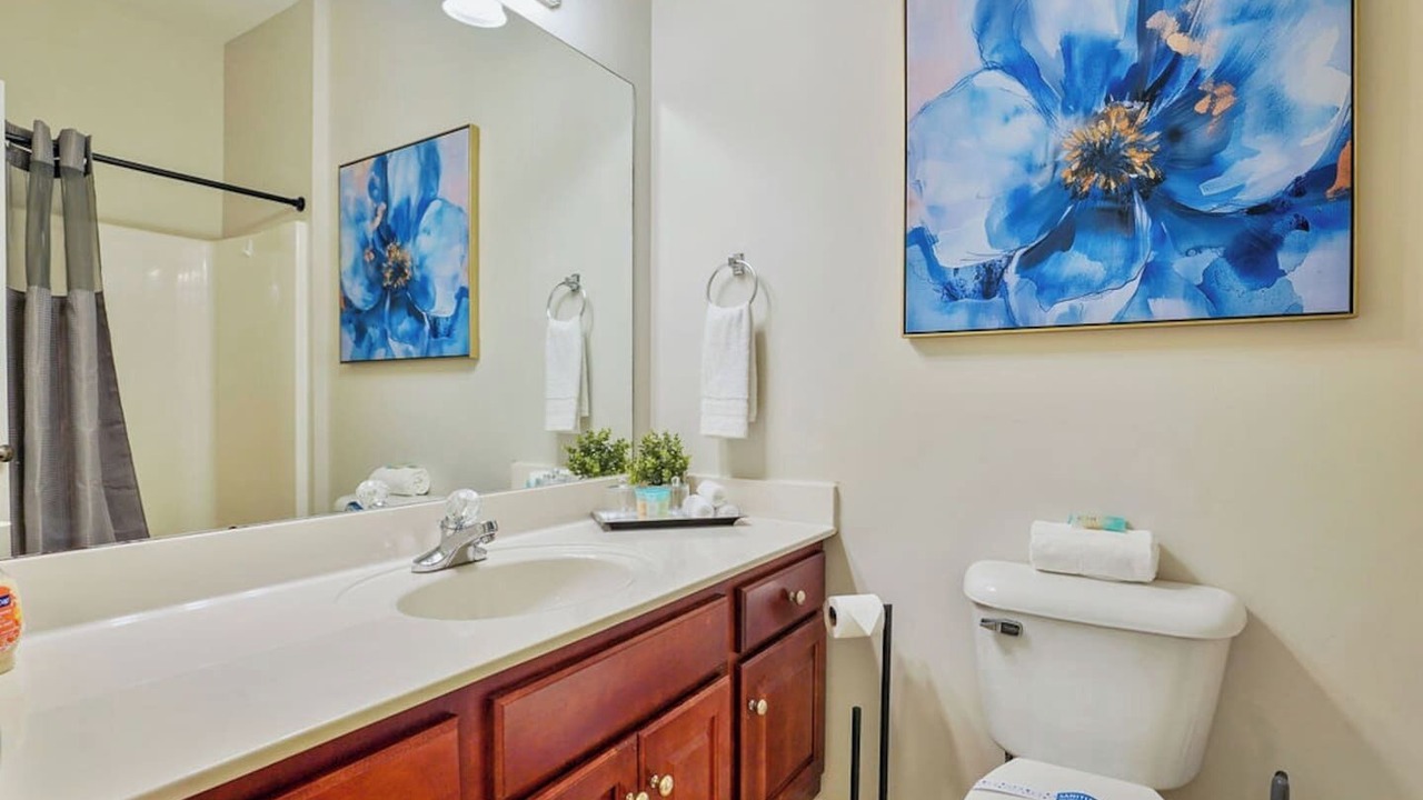 Photo of Bathroom in Alabaster