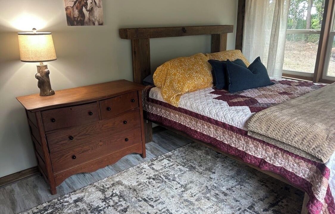 Photo of Bedroom in Albertville