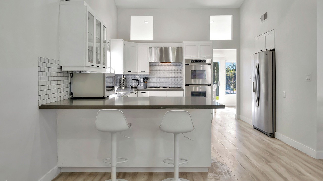 Photo of Kitchen in Woodland Hills