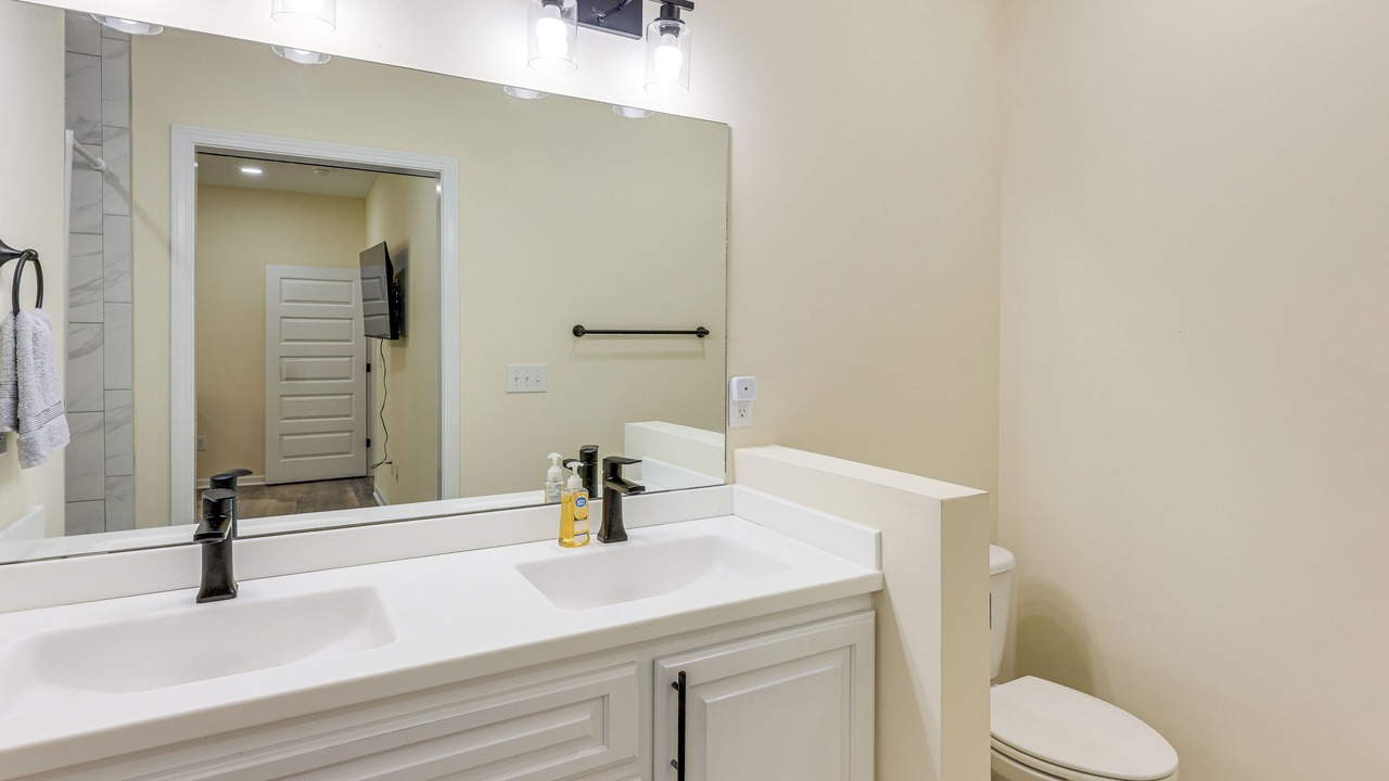 Photo of Bathroom in Troy