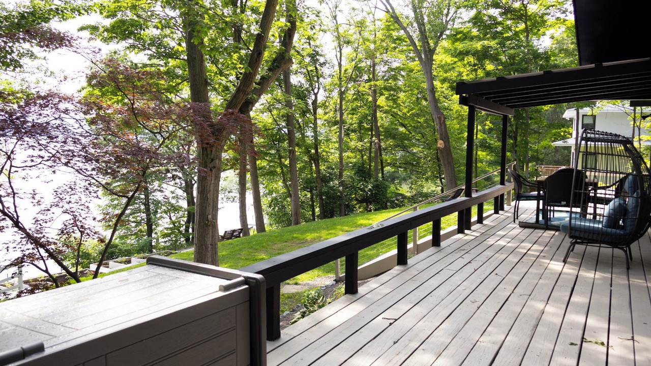 Photo of Patio Balcony in Lansing