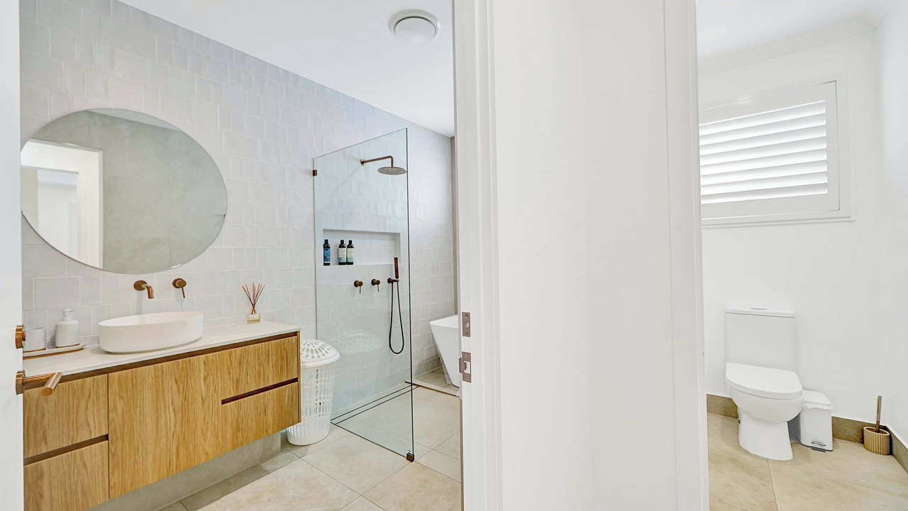 Photo of Bathroom in Innes Park