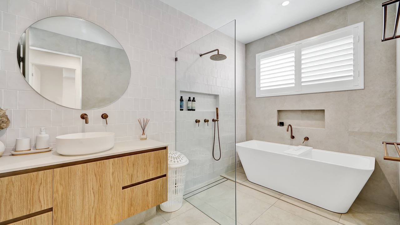 Photo of Bathroom in Innes Park