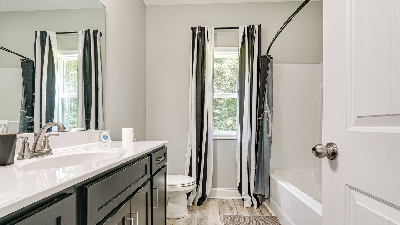 Photo of Bathroom in Bennett