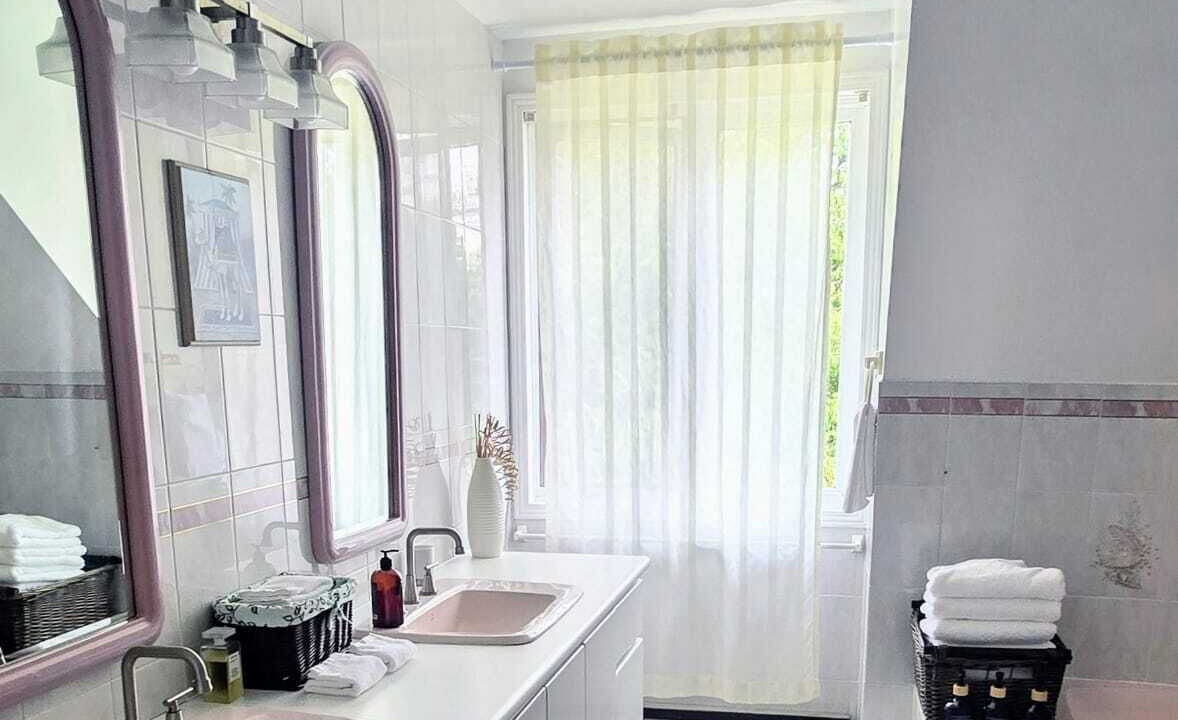 Photo of Bathroom in Caledon