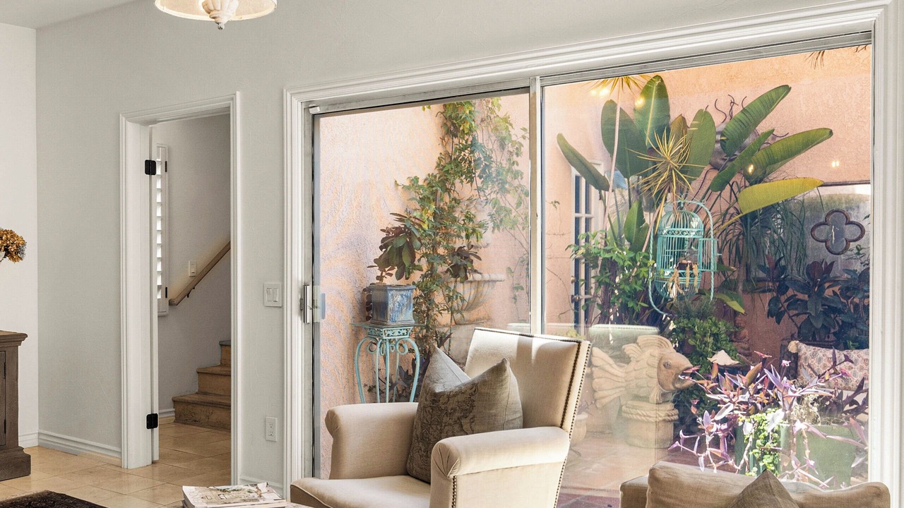 Photo of Livingroom in Huntington Beach