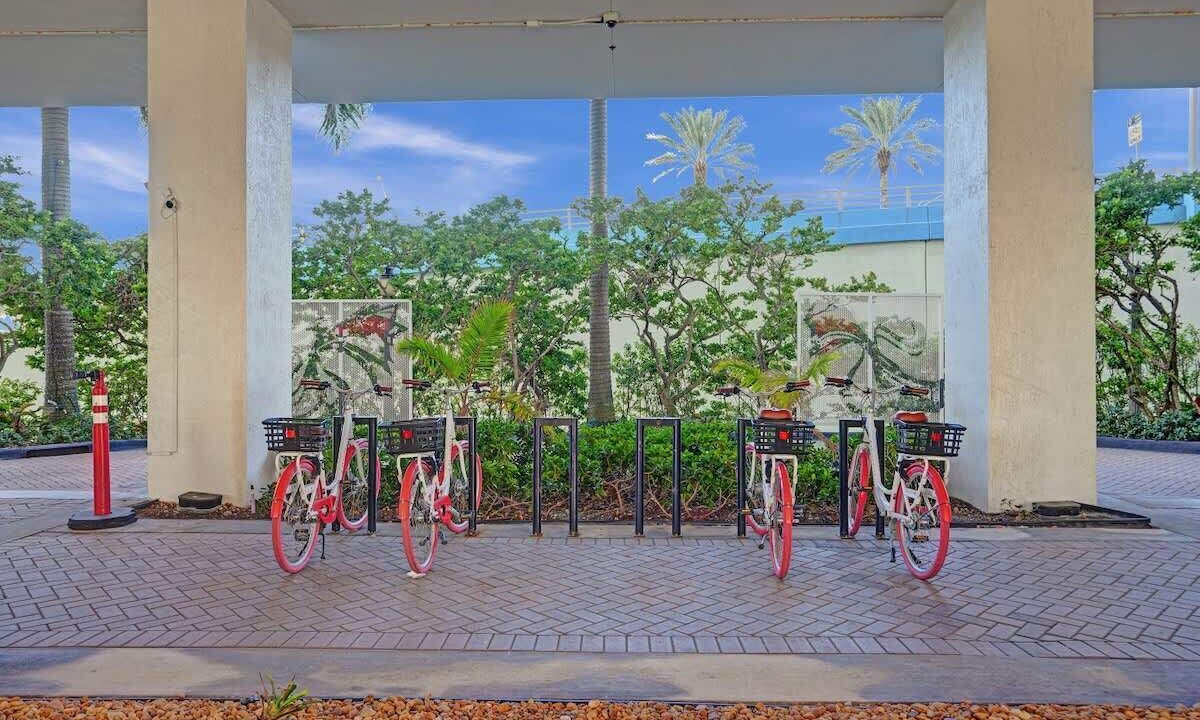 Photo of Others in Hallandale Beach