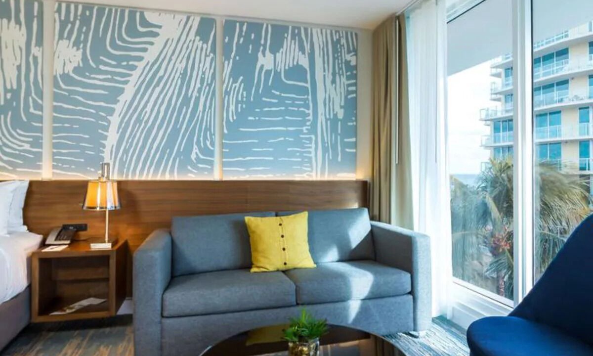 Photo of Livingroom in Central Beach