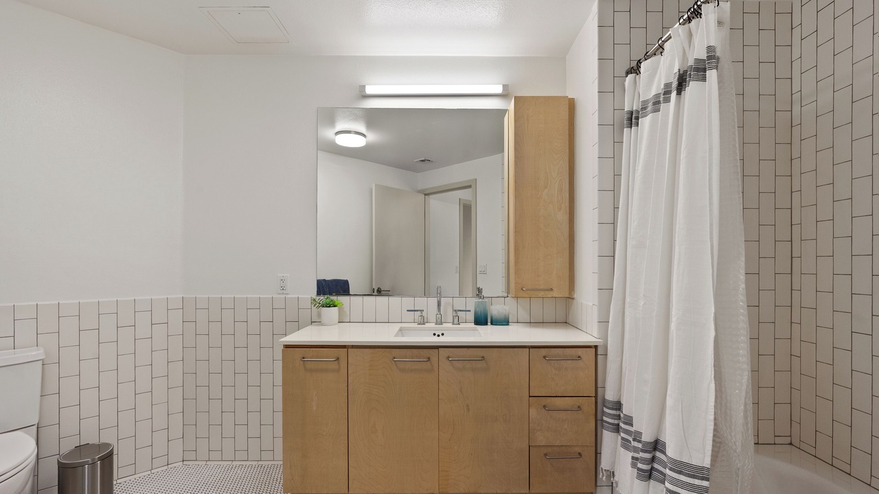 Photo of Bathroom in Hollywood