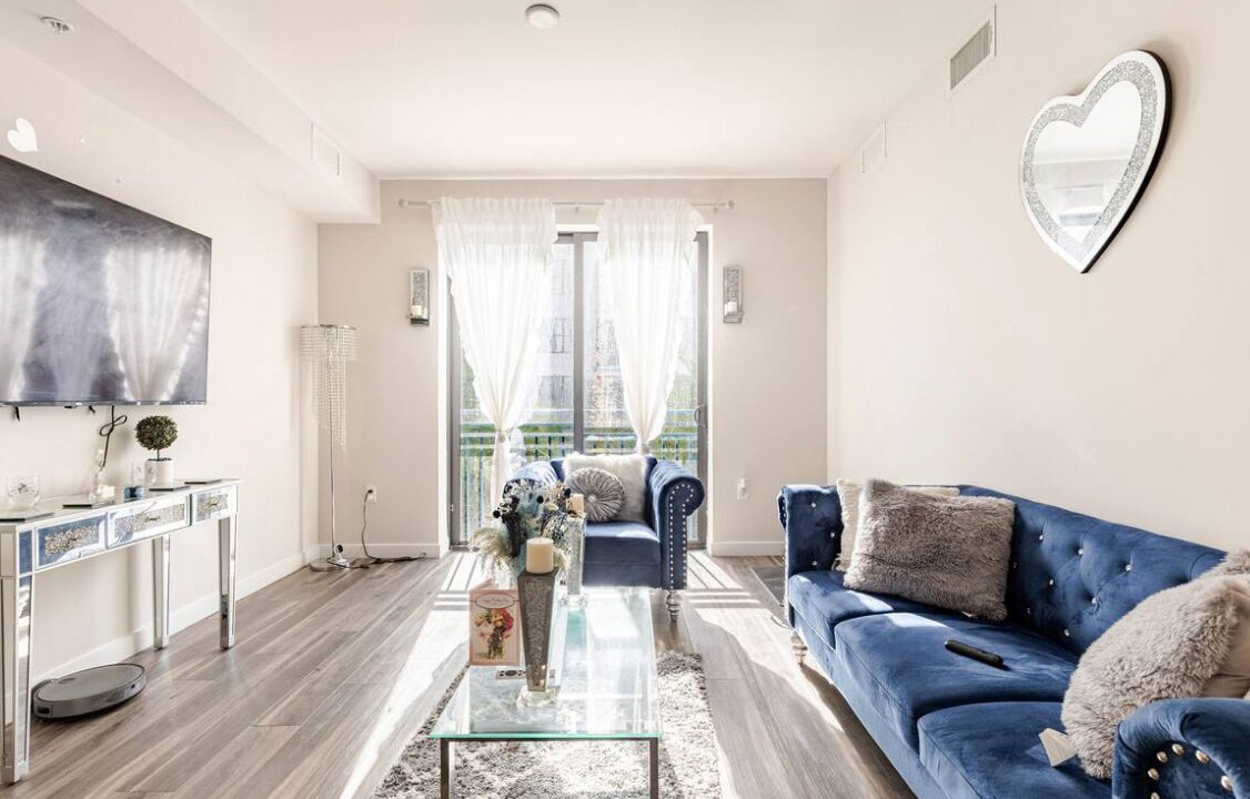 Photo of Livingroom in Flagler Village