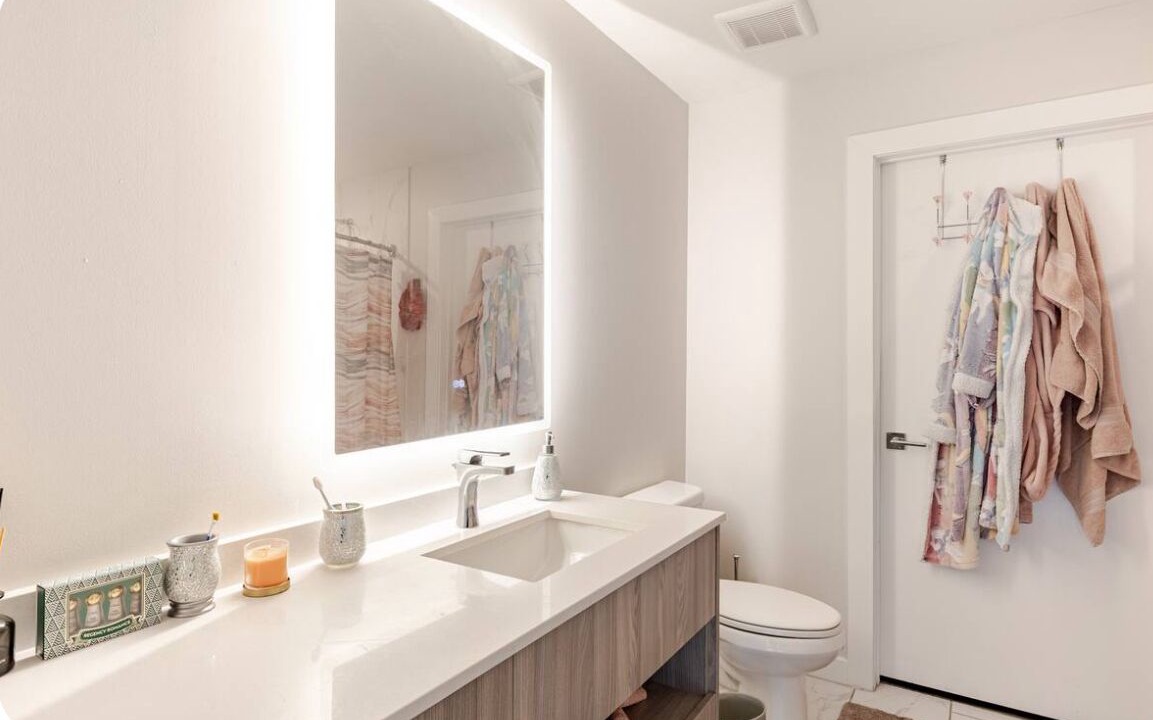 Photo of Bathroom in Flagler Village