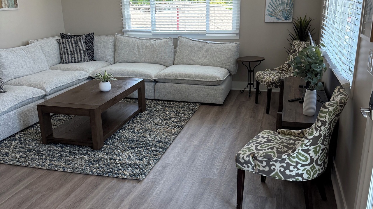 Photo of Livingroom in Old Towne