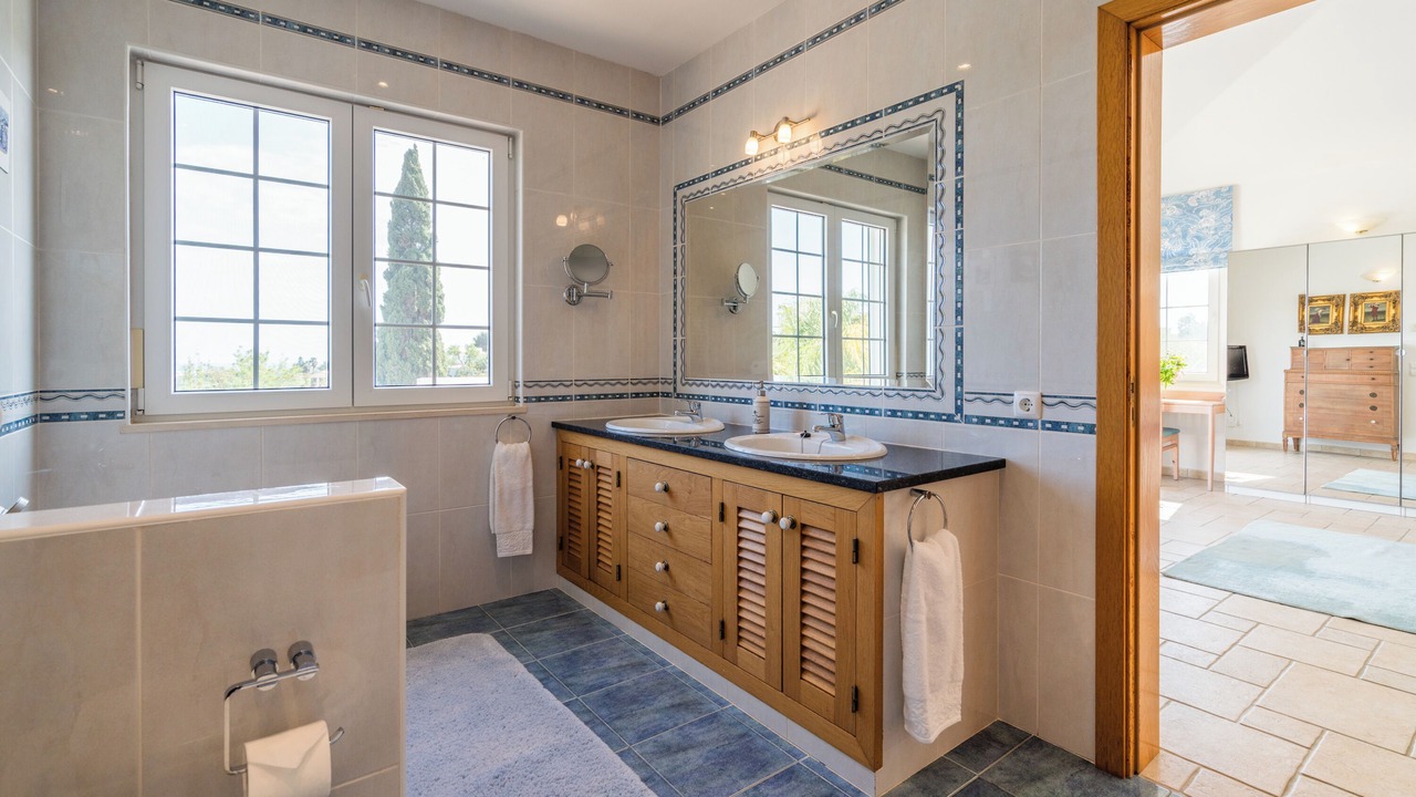 Photo of Bathroom in Funchal