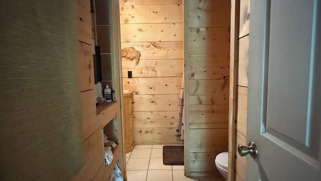 Photo of Bathroom in Dickinson