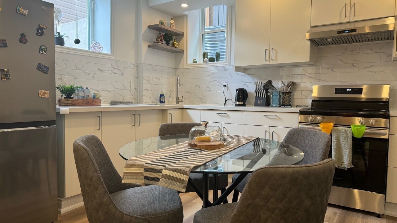Photo of Kitchen in Halton Regional Municipality
