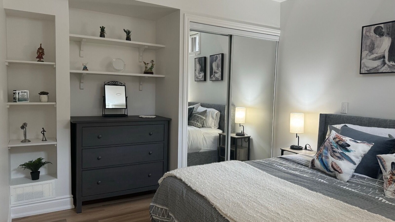 Photo of Bedroom in Halton Regional Municipality