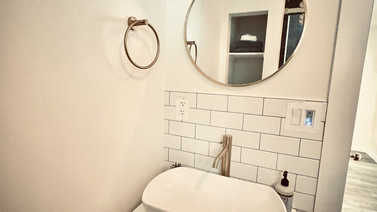Photo of Bathroom in Gardiner