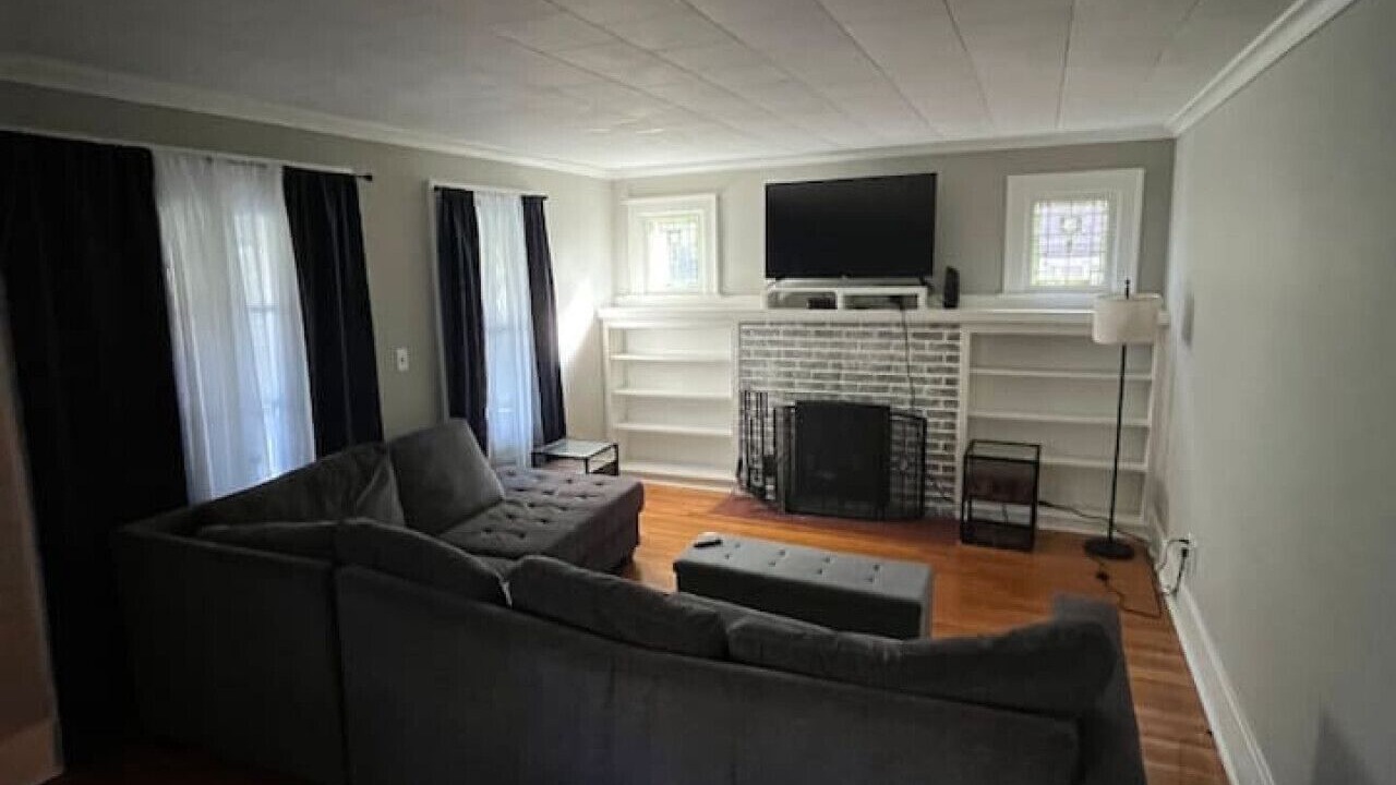 Photo of Livingroom in East Rochester