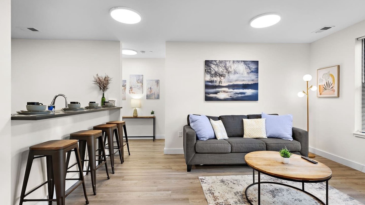 Photo of Livingroom in Orange