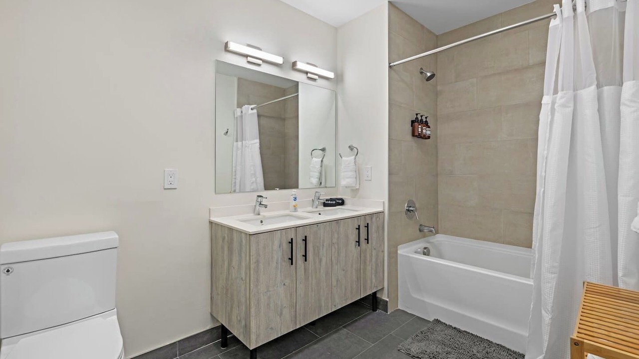 Photo of Bathroom in Orange
