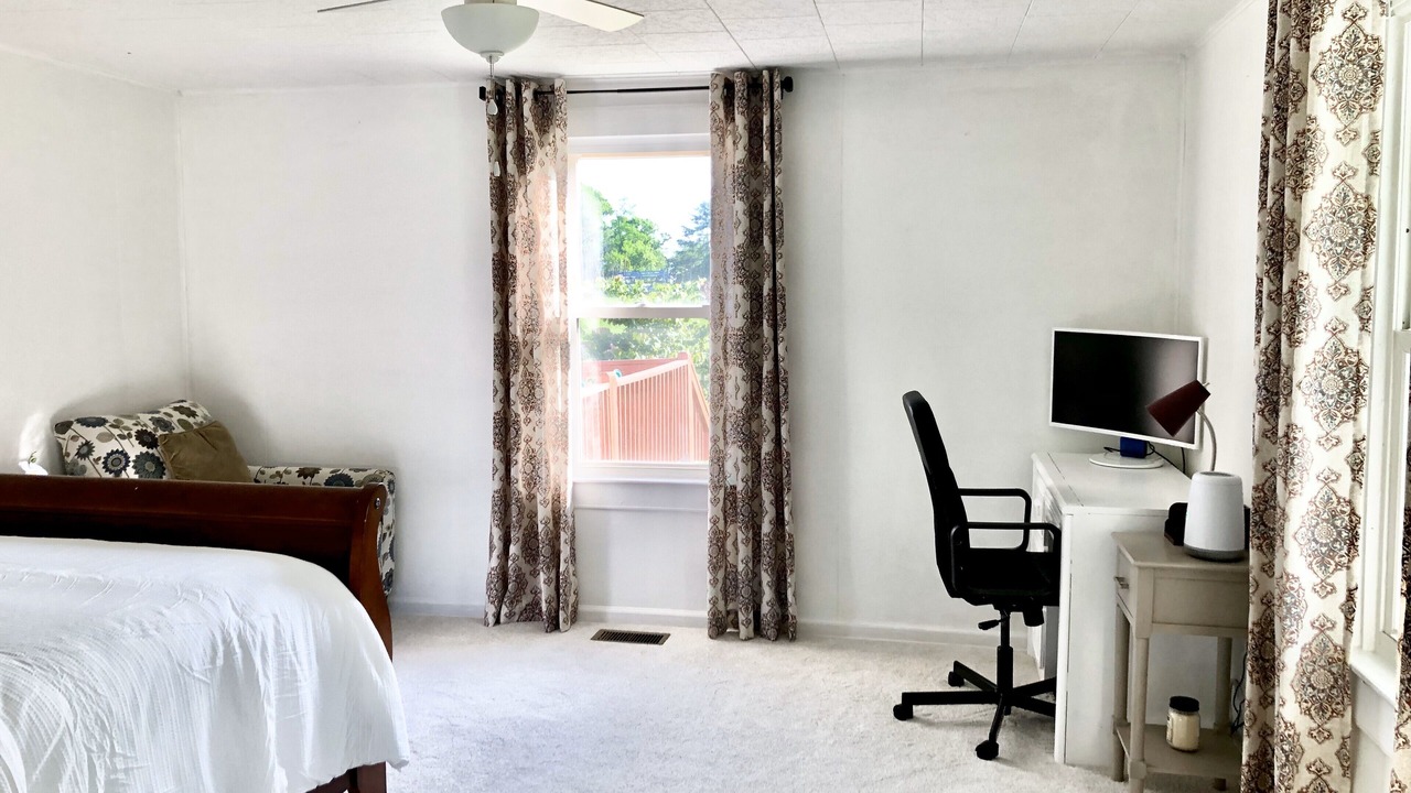 Photo of Bedroom in Woodlawn