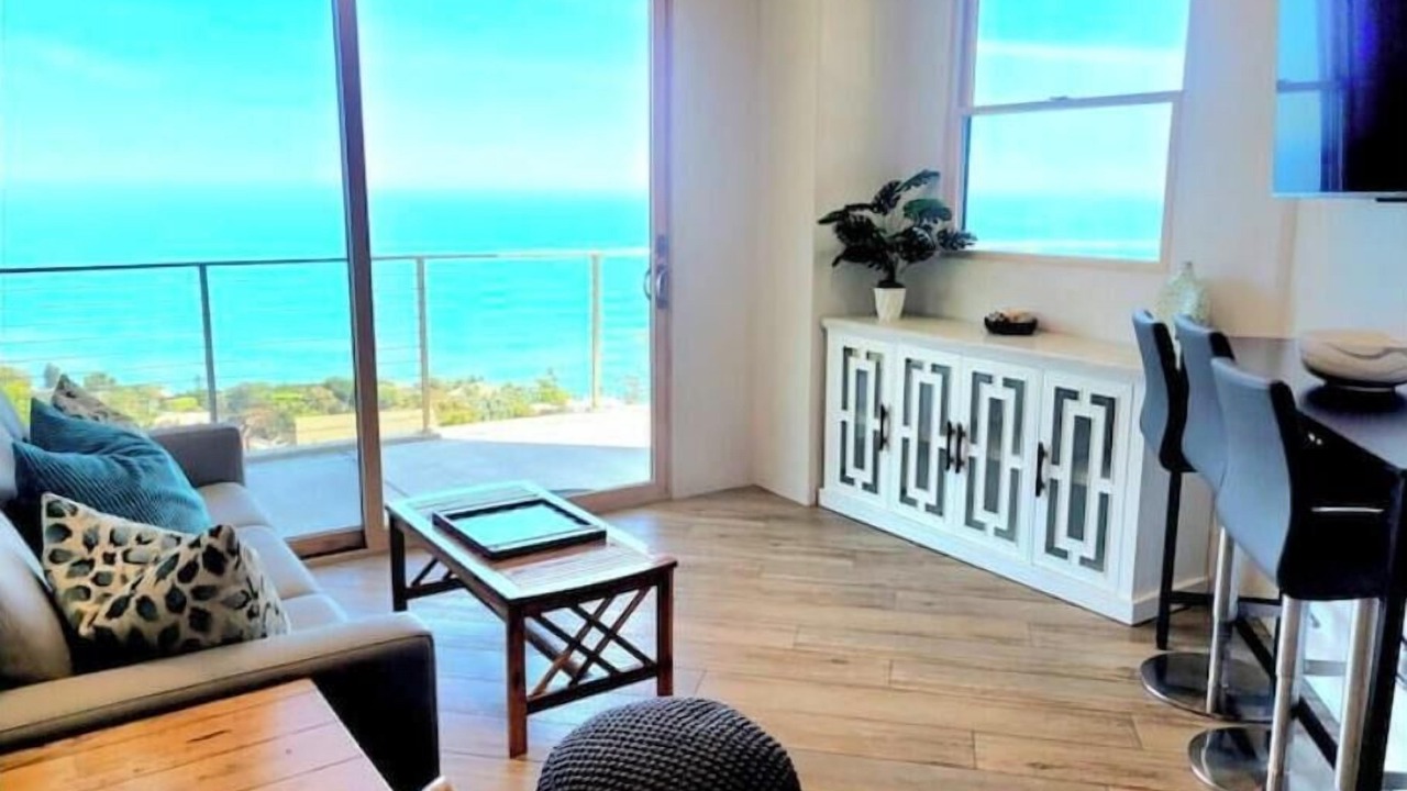 Photo of Livingroom in Western Malibu