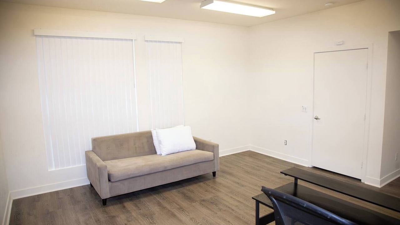 Photo of Livingroom in Corona