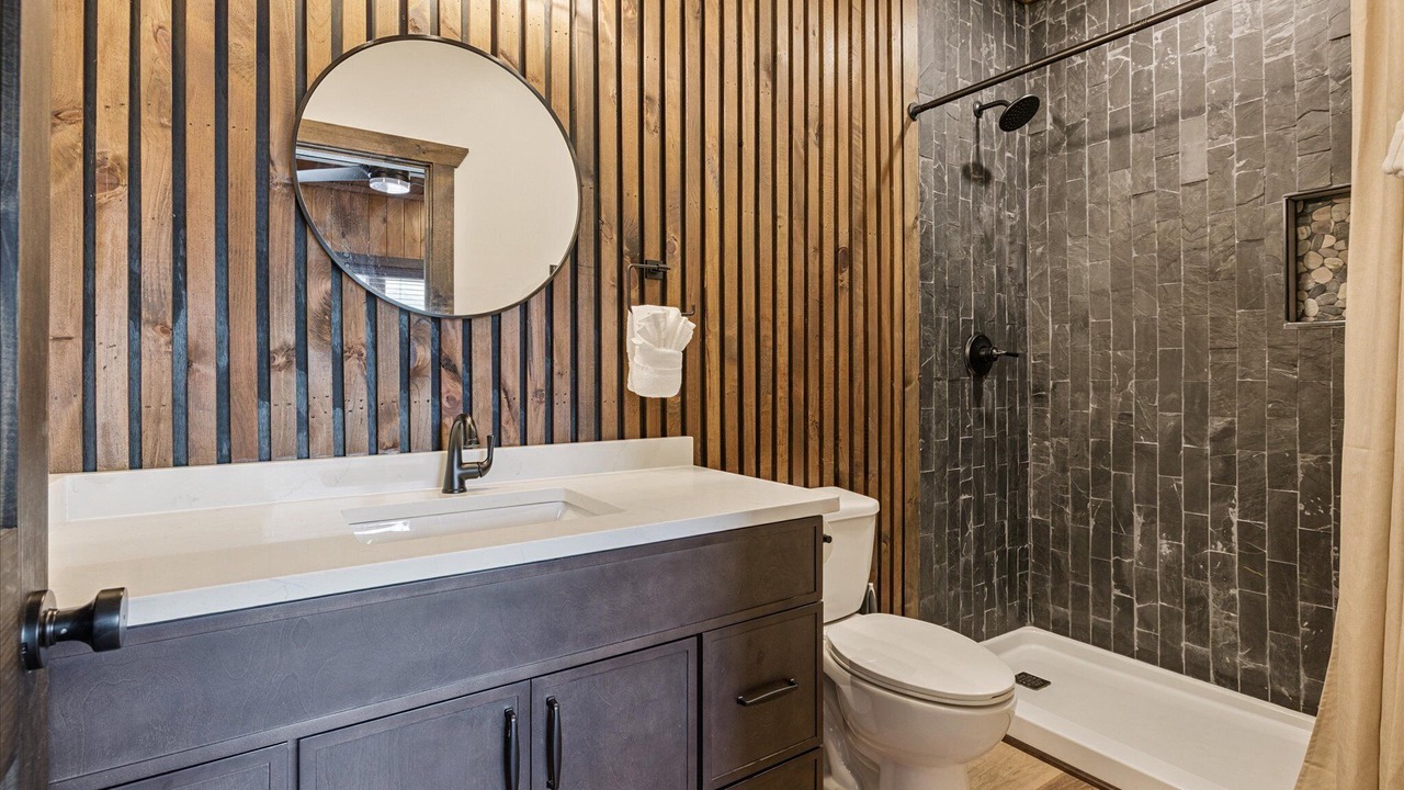 Photo of Bathroom in Pigeon Forge