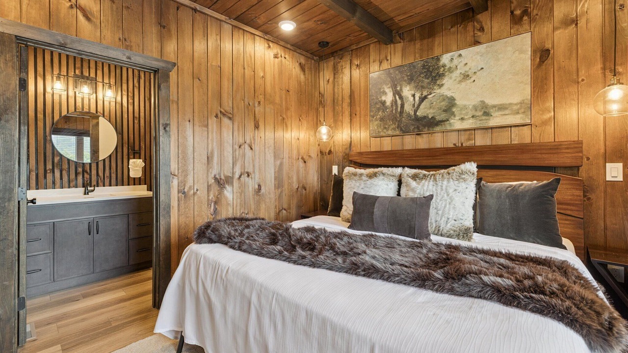 Photo of Bedroom in Pigeon Forge