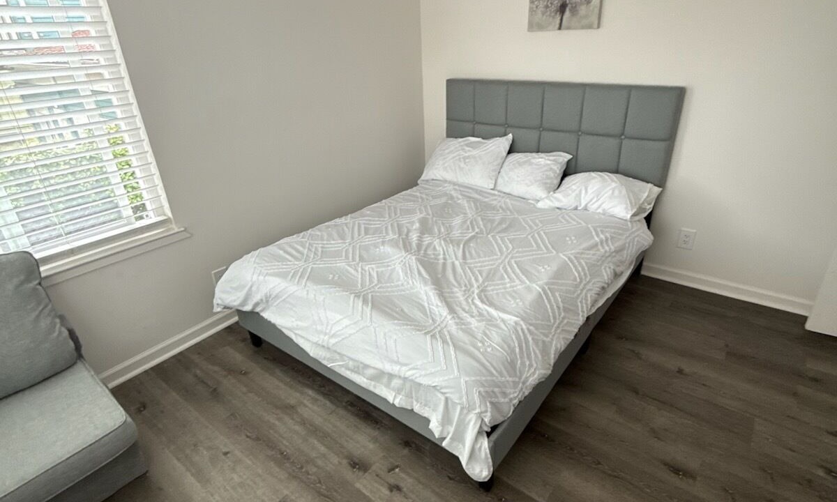 Photo of Bedroom in South Berkeley