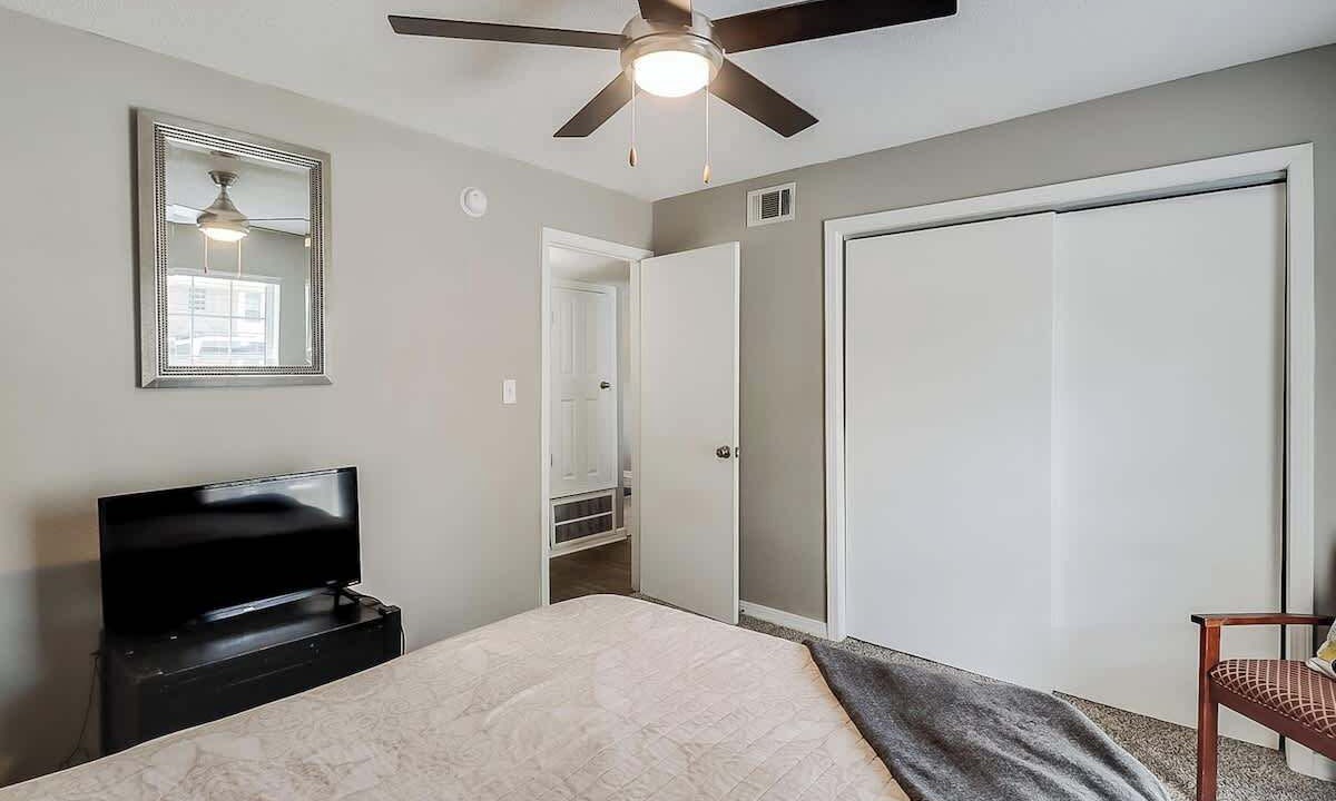 Photo of Bedroom in Pascagoula