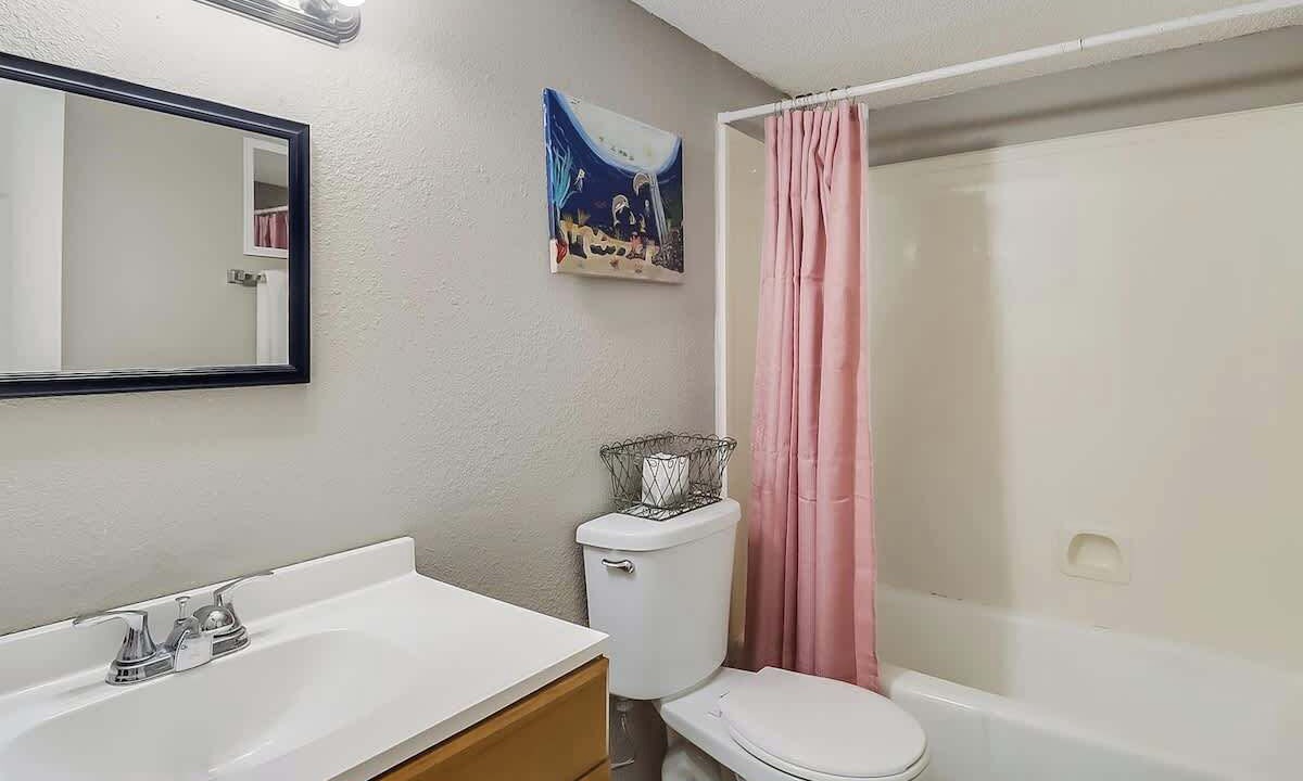 Photo of Bathroom in Pascagoula